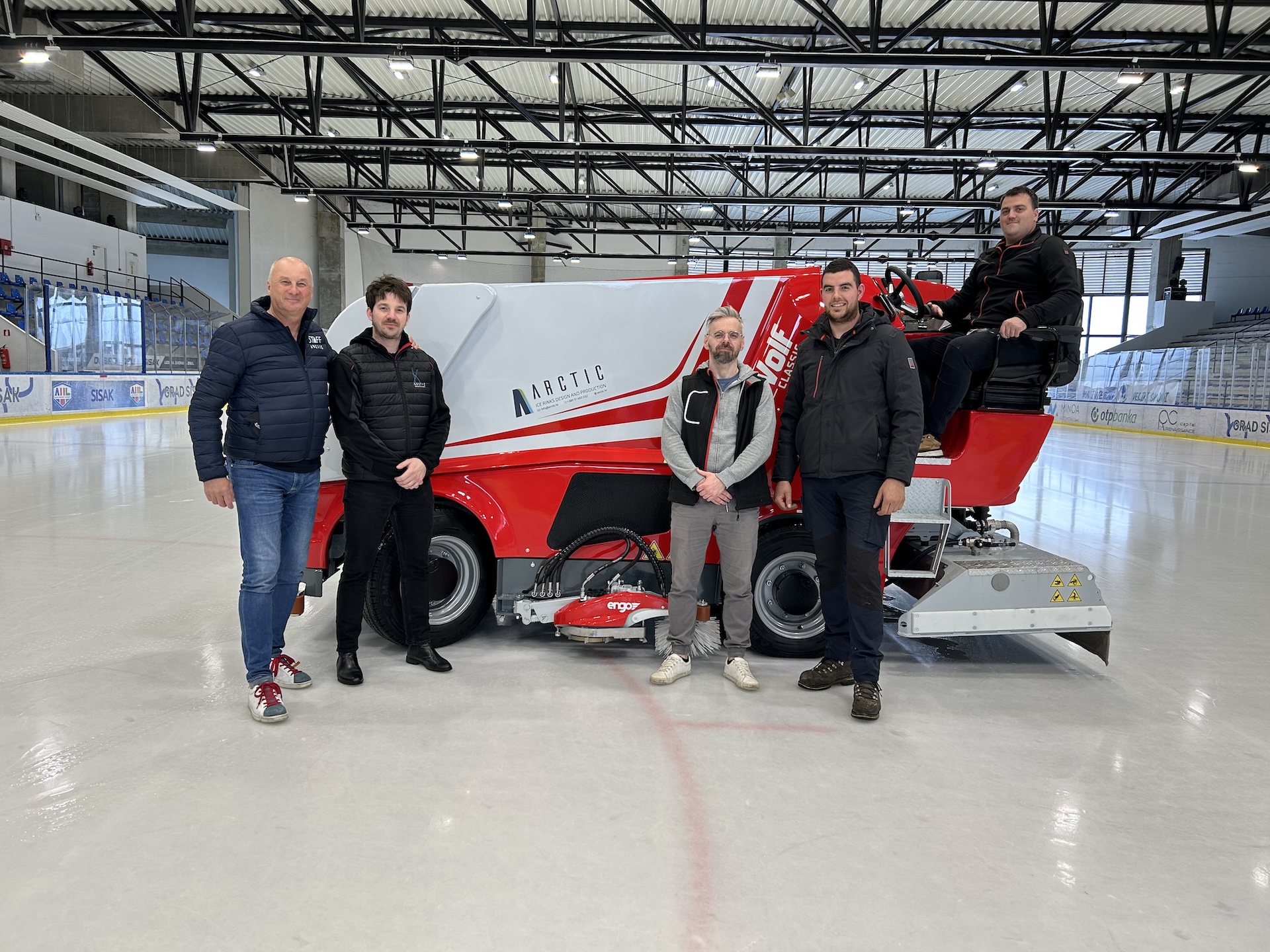 Arctic isporučio najnapredniji stroj za održavanje leda ledenoj dvorani Zibel: nova era održivosti i sportskih standarda u Hrvatskoj
